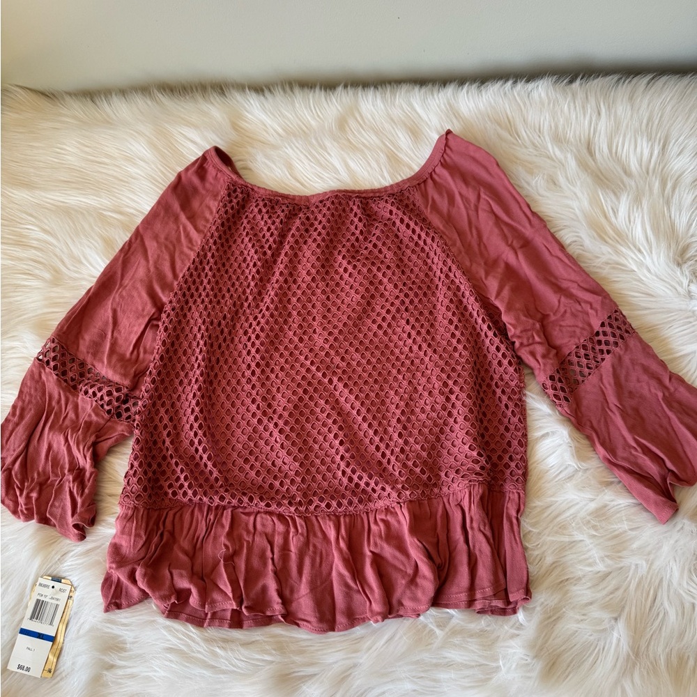 Democracy Rose Lace Blouse - Picture 4 of 5